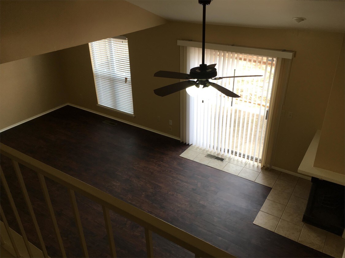 12315 Cedar Springs Ln, Oklahoma City, OK 73120 Townhome Rentals in