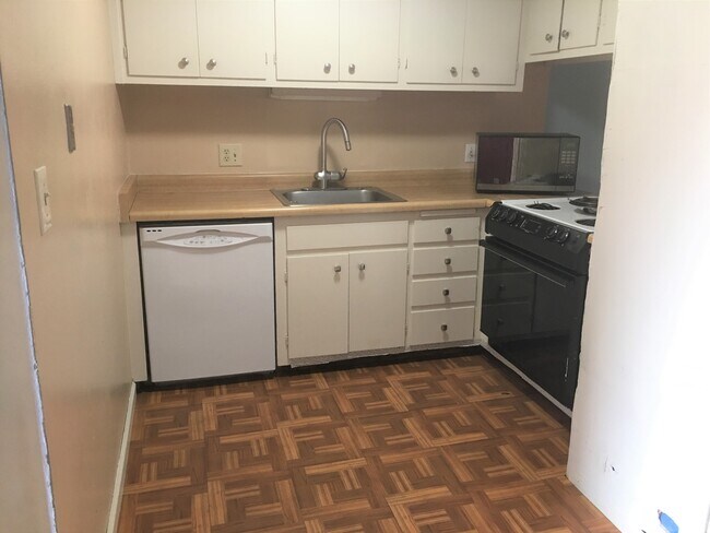Foto del edificio - 27505 Tampa Ave