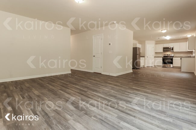 Building Photo - 348 Sunrise Cir.
