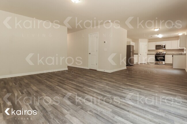 Foto del edificio - 348 Sunrise Cir.