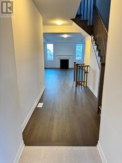 Building Photo - 1509 Rothbury Cres