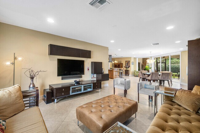 Building Photo - 3509 NW 26th Ct