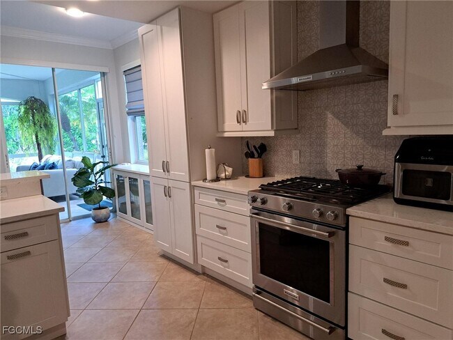 Foto del edificio - 11037 Harbour Yacht Ct