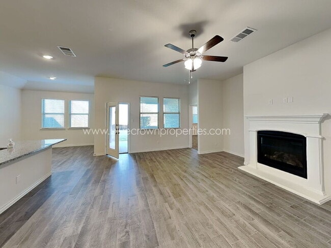 Foto del edificio - 11208 Shady Mdws Wy