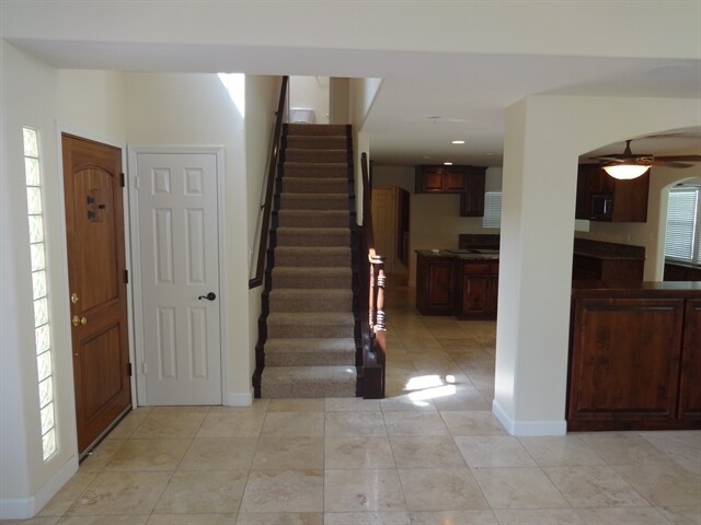 Building Photo - 14604 Lakeside Way