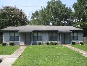 Building Photo - 2932 Greenon Ln