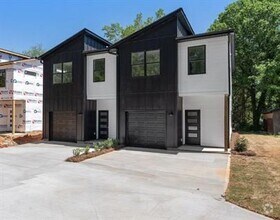 Building Photo - 307 Donaldson Rd