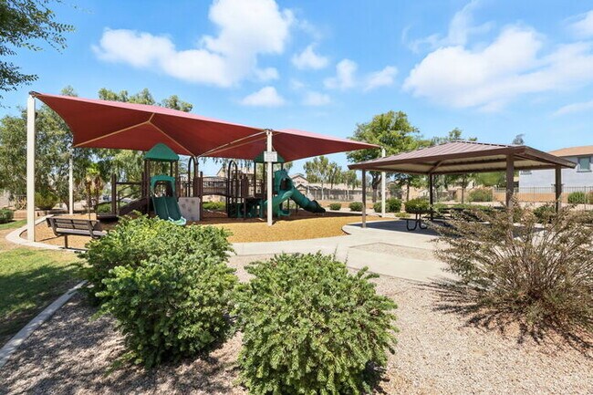 Building Photo - 21116 Avenida Del Valle Ct