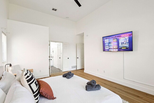 Foto del edificio - 806 Longleaf Dr