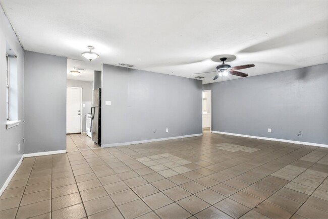 Building Photo - 3231 Scotch Moss Ln