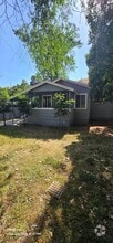 Building Photo - 3003 Vine St