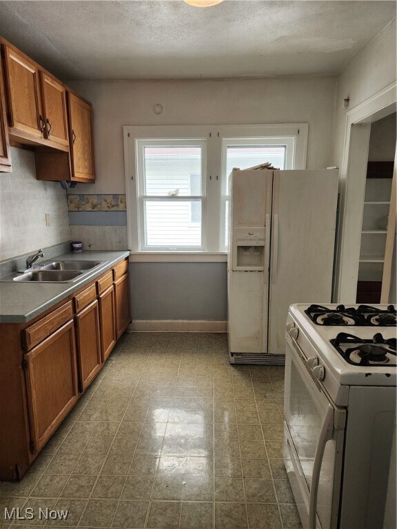 820 Helmsdale Rd Cleveland Heights, OH 44112 – photo 4