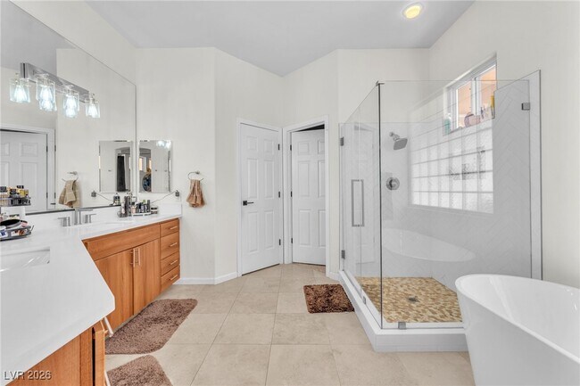 Foto del edificio - 465 Indigo Springs St