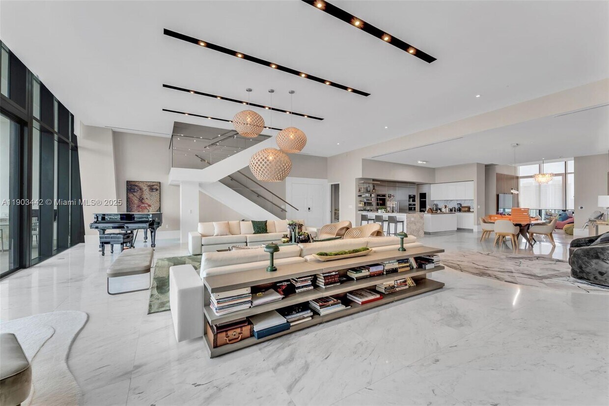 Foto principal - 5500 Island Estates Dr