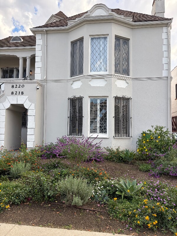 Foto principal - 8218 Blackburn Ave