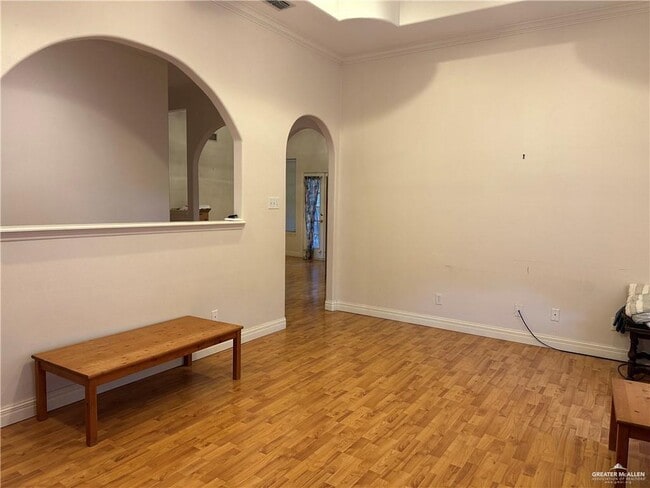 Building Photo - 19 Hidden Forest Dr