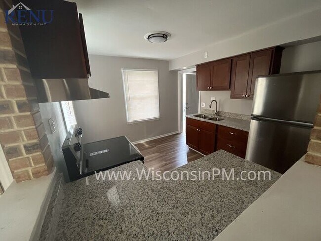 Foto del edificio - Newly Remodeled Bungalow