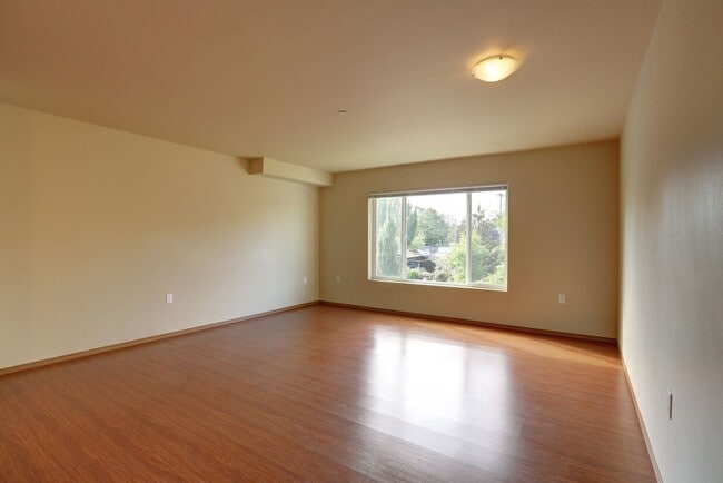 Interior Photo - DubSea Apartments