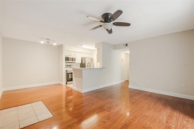 Building Photo - 1229 Bermuda Lakes Ln