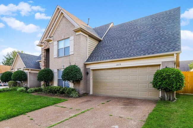 Building Photo - 1079 Mossy Knoll Dr