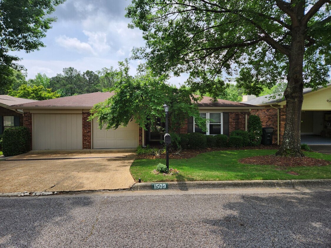 Primary Photo - 1509 Bellingrath Dr., Tuscaloosa 35406