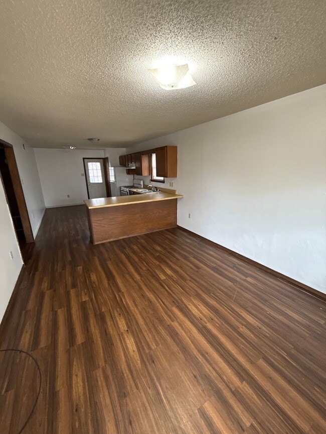 Foto del edificio - 805 E N St