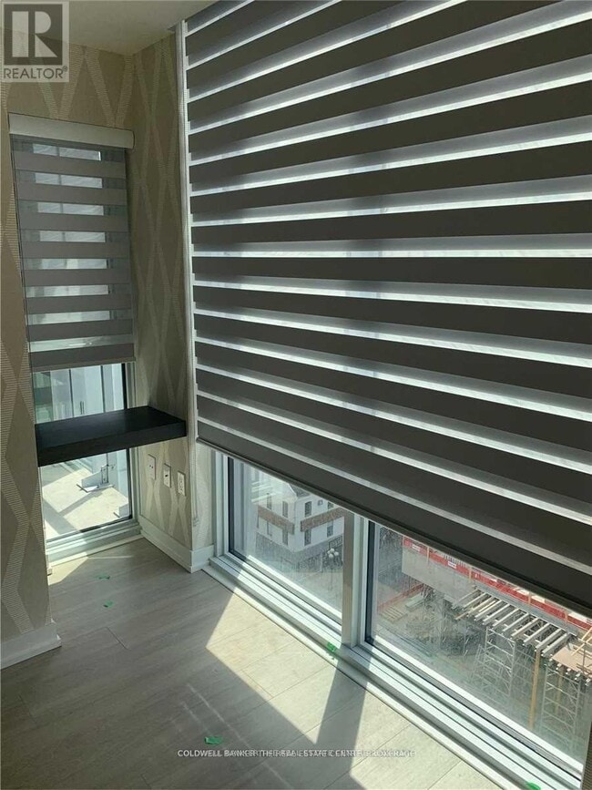 Building Photo - 1 Yorkville Ave