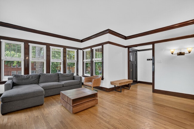 Foto del edificio - 4940 N Whipple St