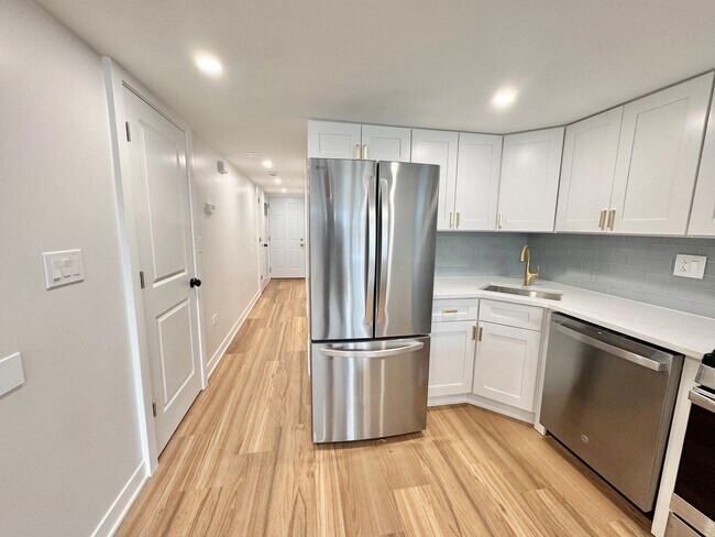 Foto del edificio - 4816 W Henderson St