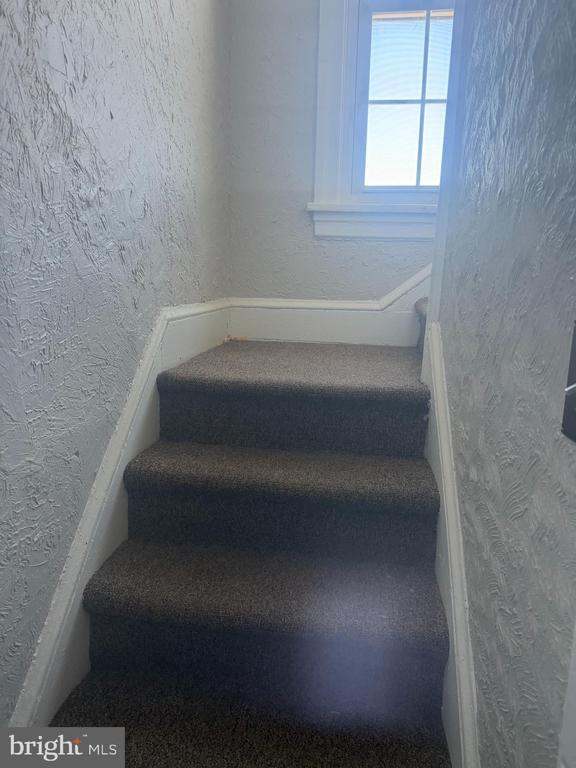 Building Photo - 48 N Sproul Rd