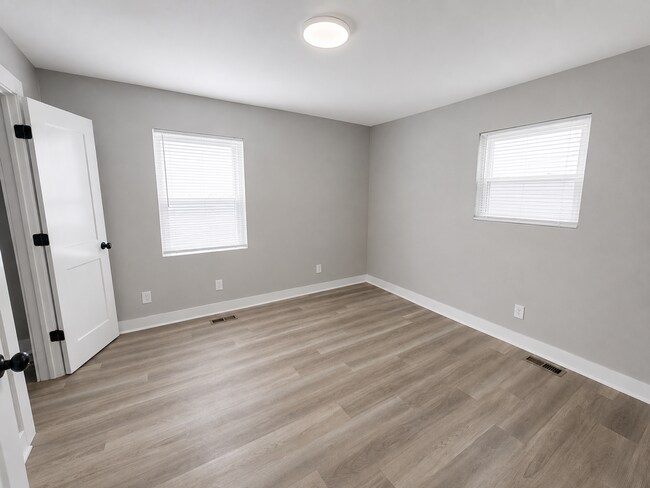 Building Photo - Welcome to West Eastland Townhomes!