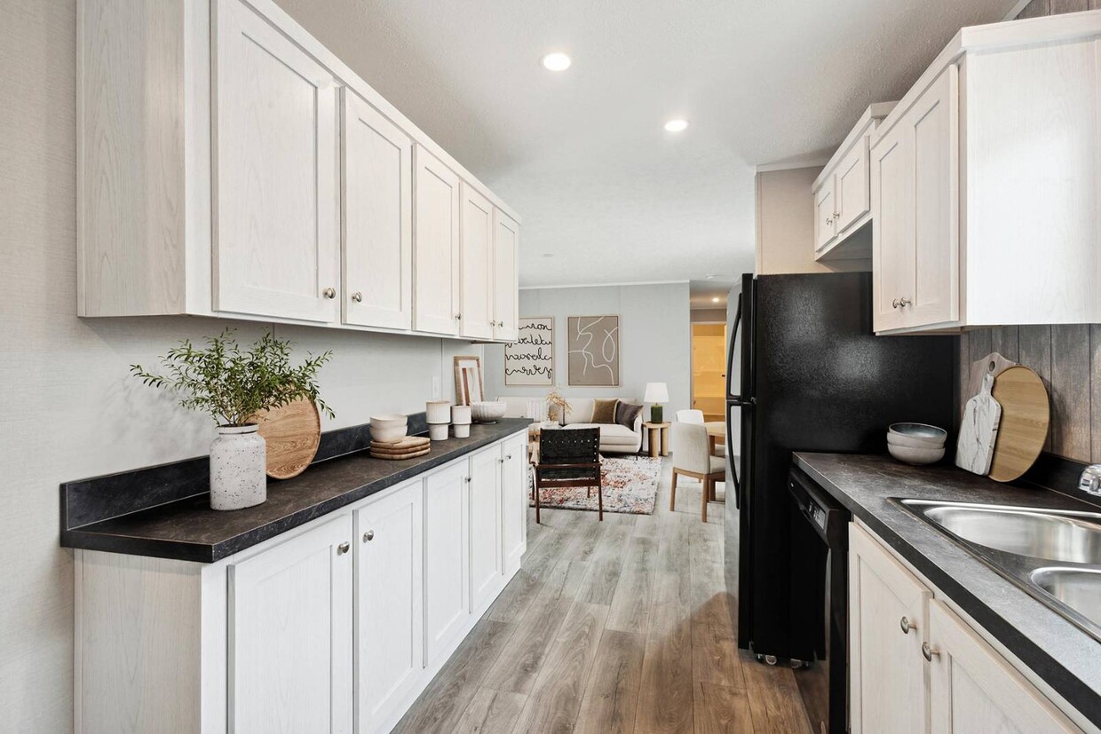 Building Photo - 502 Landrey Dr