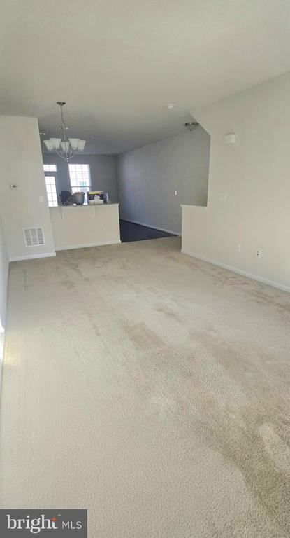 Building Photo - 320 Rolling Valley Dr