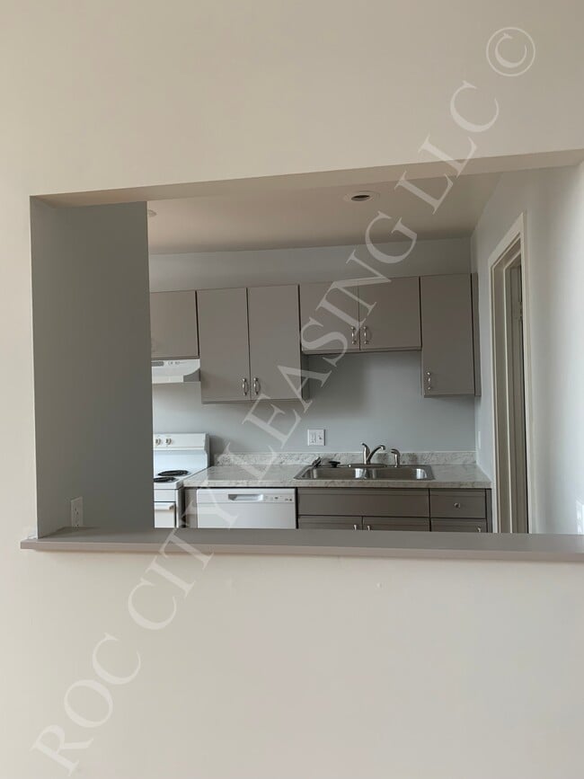 Building Photo - 214-216 Andrews Street-B Series