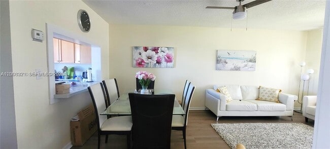 Foto del edificio - 2200 Park Ln