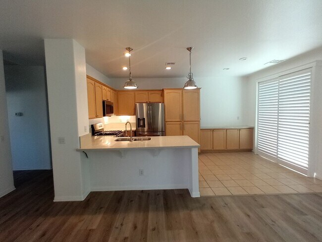 Foto del edificio - SENIOR 55+ COMMUNITY BEAUTIFUL 2BED/2BATH