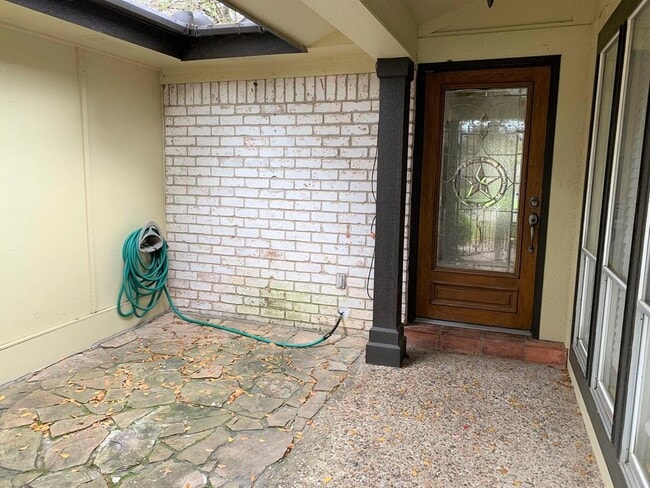 Building Photo - 14214 Locke Ln