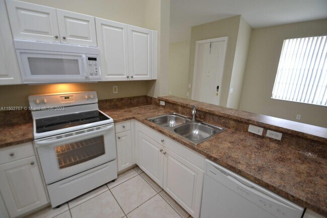 Foto del edificio - 18781 SW 25th Ct