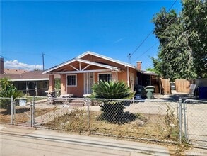 Building Photo - 224 E Rialto Ave