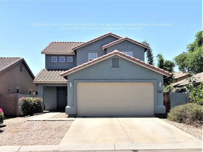 Building Photo - 1425 E Lakeview Dr