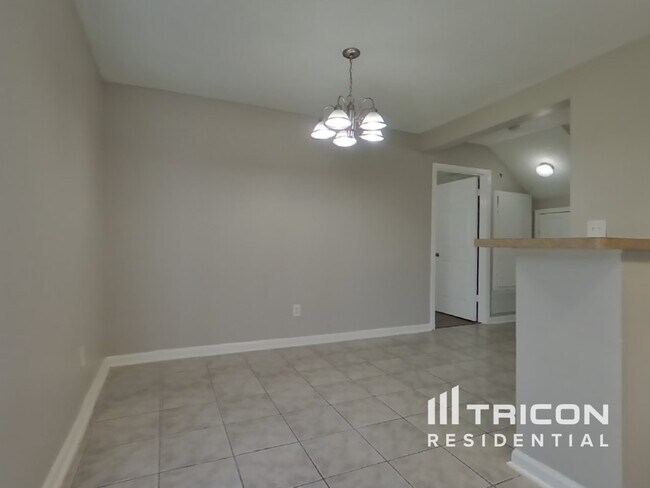 Foto del edificio - 3146 Kelling St