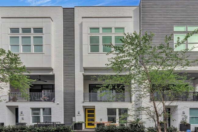 Building Photo - 2620 Rusk St