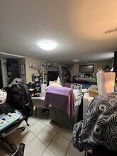 Building Photo - 89 Cleta Dr