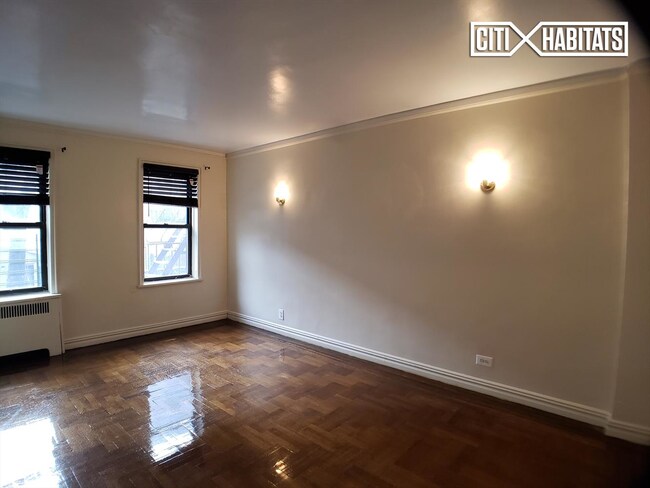 Foto del edificio - 2952 3rd Ave