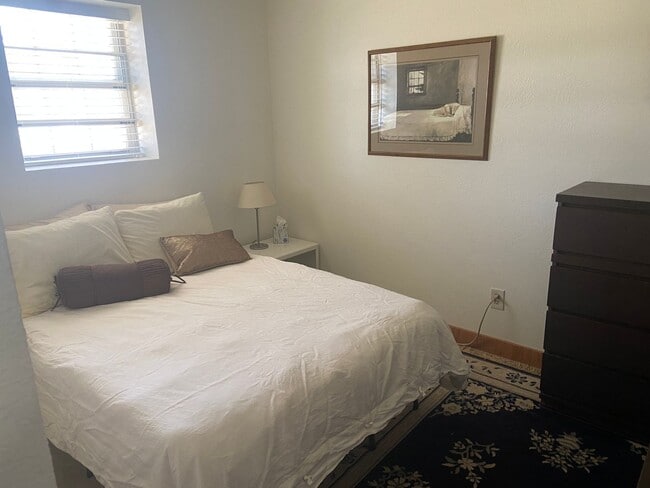 Photo - 117 S. Buchanan Court Apartment