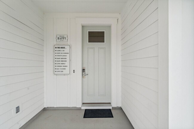 Foto del edificio - 712 Landing Cir