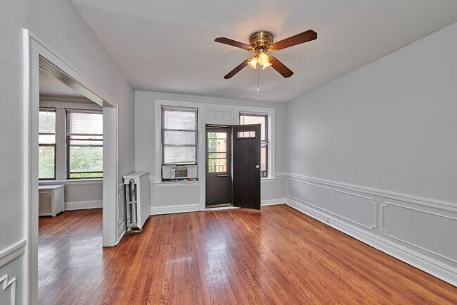 Foto del edificio - 5453 S Everett Ave