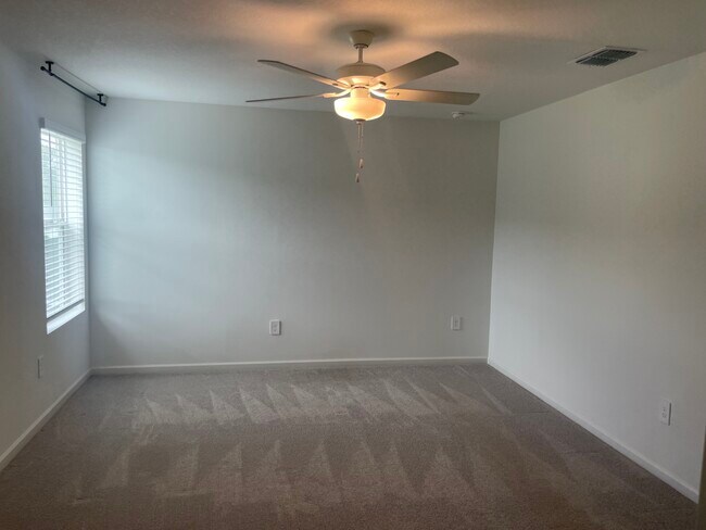 Foto del edificio - 3170 NE 36th Pl