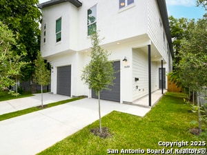 Primary Photo - 1430 Hays St