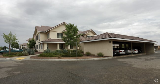 Building Photo - Solstice Senior Living at Apple Valley
